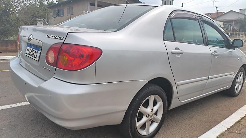 TOYOTA COROLLA 1.8 XEI 16V GASOLINA 4P AUTOMÁTICO 2003/2003 ADRIANO VEÍCULOS CRUZEIRO DO SUL / Carros no Vale