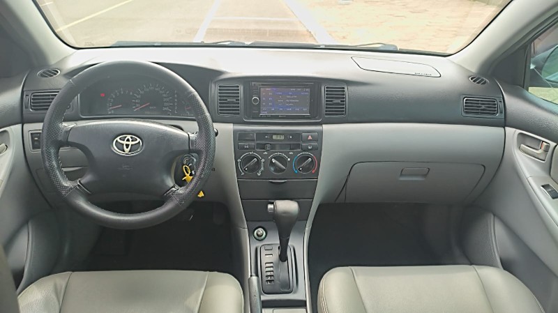 TOYOTA COROLLA 1.8 XEI 16V GASOLINA 4P AUTOMÁTICO 2003/2003 ADRIANO VEÍCULOS CRUZEIRO DO SUL / Carros no Vale