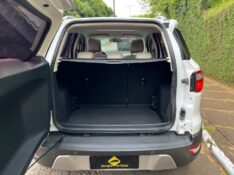 FORD ECOSPORT TITANIUM 2.0 16V FLEX 5P 2017/2018 ESTAÇÃO DO CARRO ESTRELA / Carros no Vale