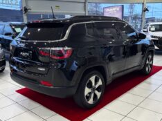 JEEP COMPASS 2.0 16V LONGITUDE 2017/2018 DUARTE VEÍCULOS PORTO ALEGRE / Carros no Vale