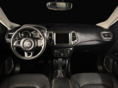 JEEP COMPASS 2.0 16V LONGITUDE 2017/2018 DUARTE VEÍCULOS PORTO ALEGRE / Carros no Vale