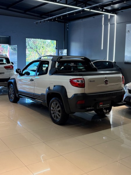 FIAT STRADA ADVENTURE 1.8/ 1.8 LOCKER FLEX CD 2014/2015 JM AUTOMÓVEIS VENÂNCIO AIRES / Carros no Vale