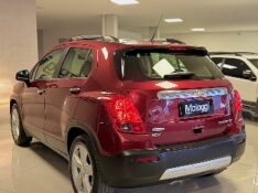 CHEVROLET TRACKER 1.8 MPFI LTZ 4X2 16V FLEX 4P AUT 2013/2014 MALAGGI VEÍCULOS ENCANTADO / Carros no Vale