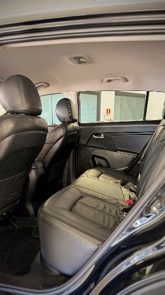 KIA SPORTAGE 2.0 LX 4X2 16V FLEX 4P AUTOMÁTICO 2011/2011 MALAGGI VEÍCULOS ENCANTADO / Carros no Vale KIA SPORTAGE 2.0 LX 4X2 16V FLEX 4P AUTOMÁTICO 2011/2011 MALAGGI VEÍCULOS ENCANTADO / Carros no Vale