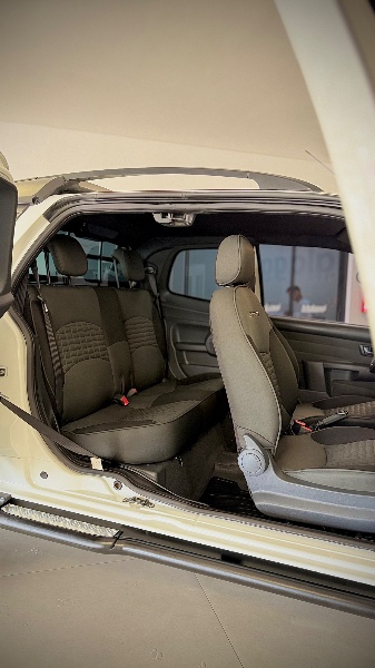 FIAT STRADA 1.8 MPI ADVENTURE CD 16V 2019/2020 MALAGGI VEÍCULOS ENCANTADO / Carros no Vale