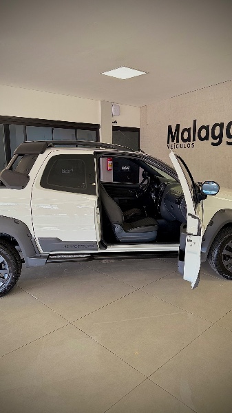 FIAT STRADA 1.8 MPI ADVENTURE CD 16V 2019/2020 MALAGGI VEÍCULOS ENCANTADO / Carros no Vale