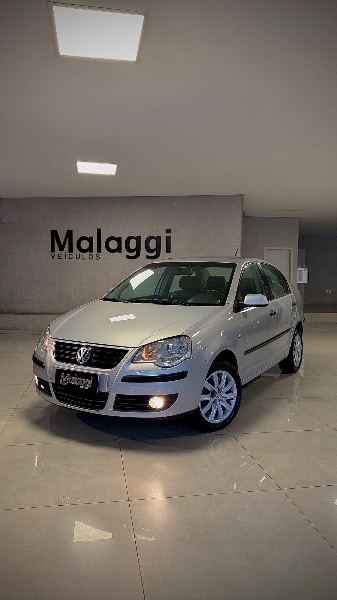 VOLKSWAGEN POLO 1.6 SEDAN 2009/2009 MALAGGI VEÍCULOS ENCANTADO / Carros no Vale