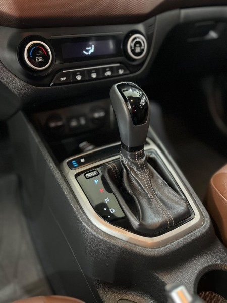 HYUNDAI CRETA 2.0 PRESTIGE FLEX 2019/2019 TIAGO AUTOMÓVEIS VENÂNCIO AIRES / Carros no Vale