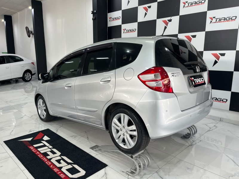 HONDA FIT 1.5 EX 2011/2011 TIAGO AUTOMÓVEIS VENÂNCIO AIRES / Carros no Vale