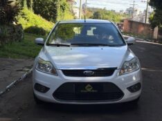 FORD FOCUS 1.6 2012/2012 ESTAÇÃO DO CARRO ESTRELA / Carros no Vale