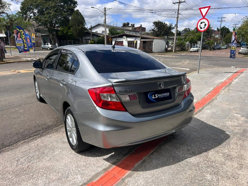 HONDA CIVIC SEDAN LXR 2.0 FLEXONE 16V AUT. 4P 2014/2014 LS MULTIMARCAS VENÂNCIO AIRES / Carros no Vale HONDA CIVIC SEDAN LXR 2.0 FLEXONE 16V AUT. 4P 2014/2014 LS MULTIMARCAS VENÂNCIO AIRES / Carros no Vale