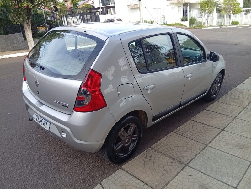 RENAULT SANDERO 1.6 EXPRESSION 2009/2010 ALTERNATIVA VEÍCULOS LAJEADO / Carros no Vale
