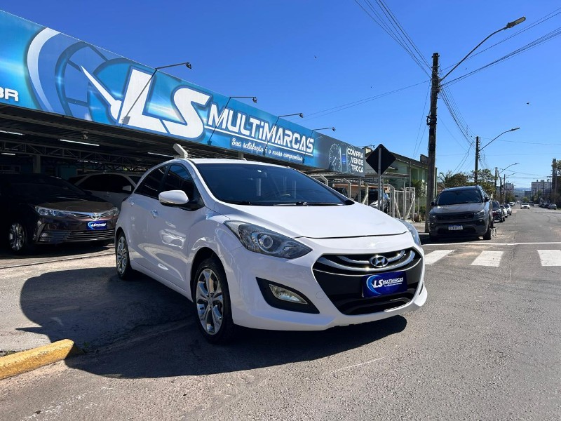 HYUNDAI I30 1.6 16V FLEX 5P AUT. 2015/2015 LS MULTIMARCAS VENÂNCIO AIRES / Carros no Vale HYUNDAI I30 1.6 16V FLEX 5P AUT. 2015/2015 LS MULTIMARCAS VENÂNCIO AIRES / Carros no Vale