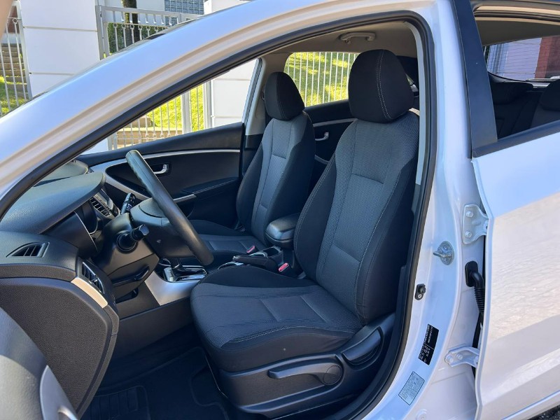 HYUNDAI I30 1.6 16V FLEX 5P AUT. 2015/2015 LS MULTIMARCAS VENÂNCIO AIRES / Carros no Vale HYUNDAI I30 1.6 16V FLEX 5P AUT. 2015/2015 LS MULTIMARCAS VENÂNCIO AIRES / Carros no Vale