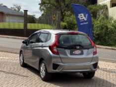 HONDA FIT 1.5 LX 16V FLEX 4P AUTOMÁTICO /2015 NEURI VEÍCULOS LAJEADO / Carros no Vale