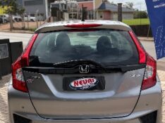 HONDA FIT 1.5 LX 16V FLEX 4P AUTOMÁTICO /2015 NEURI VEÍCULOS LAJEADO / Carros no Vale