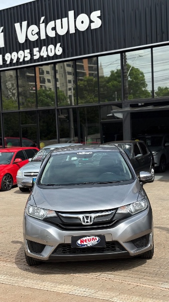 HONDA FIT 1.5 LX 16V FLEX 4P AUTOMÁTICO /2015 NEURI VEÍCULOS LAJEADO / Carros no Vale