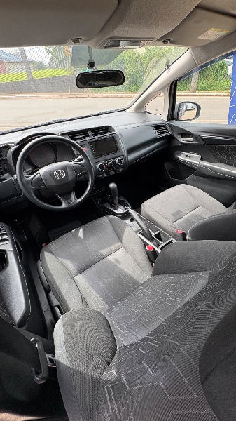 HONDA FIT 1.5 LX 16V FLEX 4P AUTOMÁTICO /2015 NEURI VEÍCULOS LAJEADO / Carros no Vale
