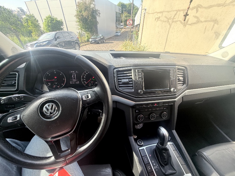 VOLKSWAGEN AMAROK 2.0 HIGHLINE 4X4 CD 16V TURBO INTERCOOLER 2019/2019 ELY AUTOMÓVEIS LAJEADO / Carros no Vale VOLKSWAGEN AMAROK 2.0 HIGHLINE 4X4 CD 16V TURBO INTERCOOLER 2019/2019 ELY AUTOMÓVEIS LAJEADO / Carros no Vale