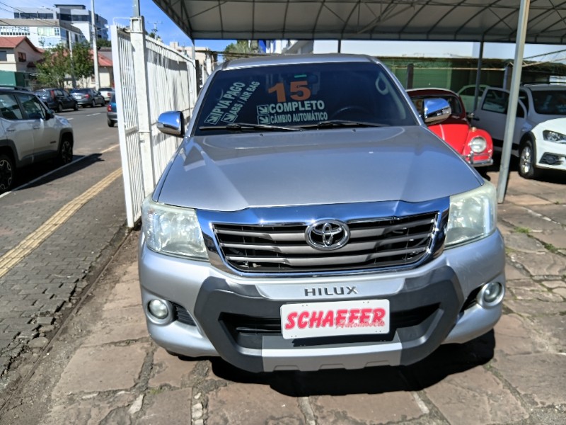 TOYOTA HILUX 2.7 SRV 4X2 CD 16V 2015/2015 SCHAEFER AUTOMÓVEIS TEUTÔNIA / Carros no Vale TOYOTA HILUX 2.7 SRV 4X2 CD 16V 2015/2015 SCHAEFER AUTOMÓVEIS TEUTÔNIA / Carros no Vale