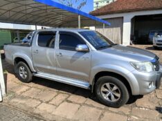 TOYOTA HILUX 2.7 SRV 4X2 CD 16V 2015/2015 SCHAEFER AUTOMÓVEIS TEUTÔNIA / Carros no Vale