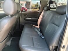 TOYOTA HILUX 2.7 SRV 4X2 CD 16V 2015/2015 SCHAEFER AUTOMÓVEIS TEUTÔNIA / Carros no Vale