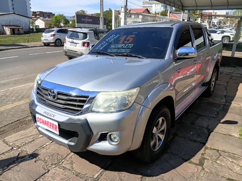 TOYOTA HILUX 2.7 SRV 4X2 CD 16V 2015/2015 SCHAEFER AUTOMÓVEIS TEUTÔNIA / Carros no Vale TOYOTA HILUX 2.7 SRV 4X2 CD 16V 2015/2015 SCHAEFER AUTOMÓVEIS TEUTÔNIA / Carros no Vale