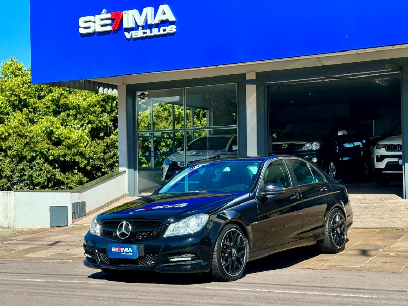MERCEDES-BENZ C 180 1.8 CGI CLASSIC 16V TURBO 2012/2012 SÉTIMA VEÍCULOS GUAPORÉ / Carros no Vale