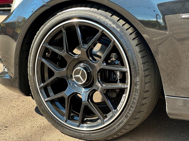 MERCEDES-BENZ C 180 1.8 CGI CLASSIC 16V TURBO 2012/2012 SÉTIMA VEÍCULOS GUAPORÉ / Carros no Vale