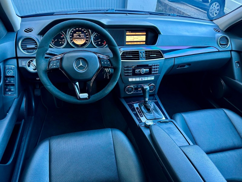 MERCEDES-BENZ C 180 1.8 CGI CLASSIC 16V TURBO 2012/2012 SÉTIMA VEÍCULOS GUAPORÉ / Carros no Vale