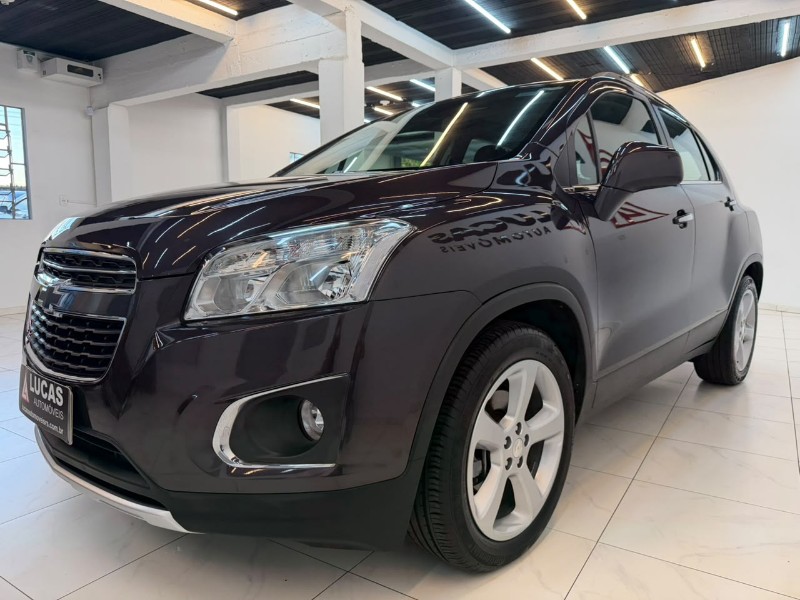 CHEVROLET TRACKER LTZ 1.8 2016/2016 LUCAS AUTOMÓVEIS BOM RETIRO DO SUL / Carros no Vale CHEVROLET TRACKER LTZ 1.8 2016/2016 LUCAS AUTOMÓVEIS BOM RETIRO DO SUL / Carros no Vale