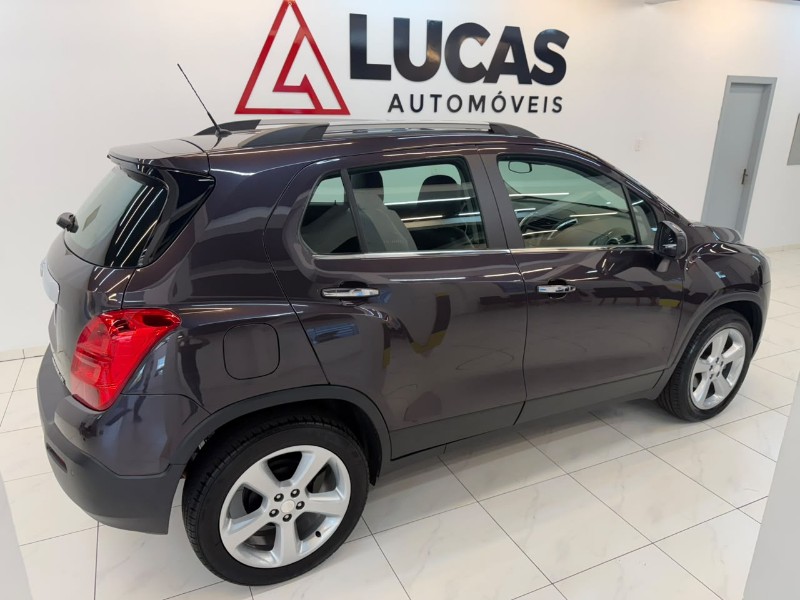 CHEVROLET TRACKER LTZ 1.8 2016/2016 LUCAS AUTOMÓVEIS BOM RETIRO DO SUL / Carros no Vale CHEVROLET TRACKER LTZ 1.8 2016/2016 LUCAS AUTOMÓVEIS BOM RETIRO DO SUL / Carros no Vale