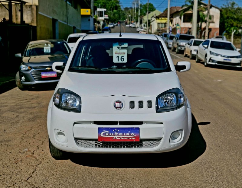 FIAT UNO VIVACE CELEB. 1.0 EVO F.FLEX 8V 5P 2015/2016 CRUZEIRO MULTIMARCAS CRUZEIRO DO SUL / Carros no Vale