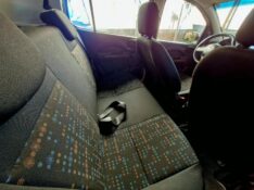 FIAT UNO VIVACE CELEB. 1.0 EVO F.FLEX 8V 5P 2015/2016 CRUZEIRO MULTIMARCAS CRUZEIRO DO SUL / Carros no Vale