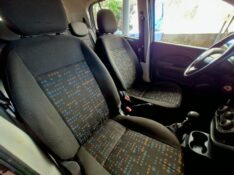 FIAT UNO VIVACE CELEB. 1.0 EVO F.FLEX 8V 5P 2015/2016 CRUZEIRO MULTIMARCAS CRUZEIRO DO SUL / Carros no Vale