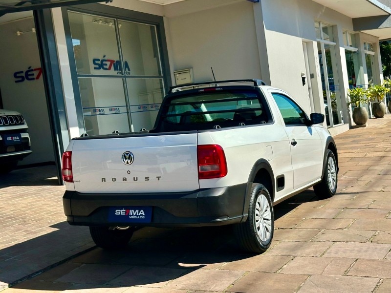 VOLKSWAGEN SAVEIRO ROBUST 1.6 8V CS 2023/2023 SÉTIMA VEÍCULOS GUAPORÉ / Carros no Vale