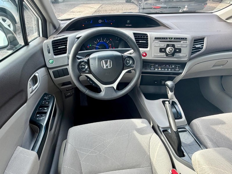 HONDA CIVIC 1.8 LXS 16V FLEX 4P AUTOMÁTICO /2014 AR MULTIMARCAS VENÂNCIO AIRES / Carros no Vale