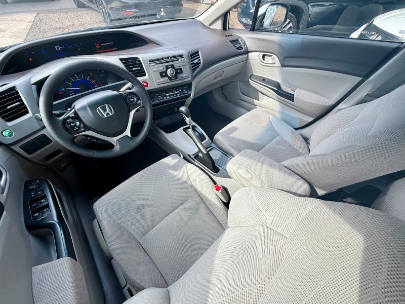 HONDA CIVIC 1.8 LXS 16V FLEX 4P AUTOMÁTICO /2014 AR MULTIMARCAS VENÂNCIO AIRES / Carros no Vale