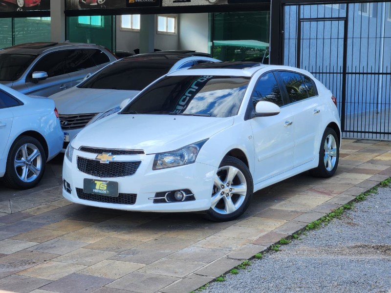 CHEVROLET CRUZE SPORT LTZ 1.8 2013/2013 TS VEÍCULOS ANTA GORDA / Carros no Vale CHEVROLET CRUZE SPORT LTZ 1.8 2013/2013 TS VEÍCULOS ANTA GORDA / Carros no Vale