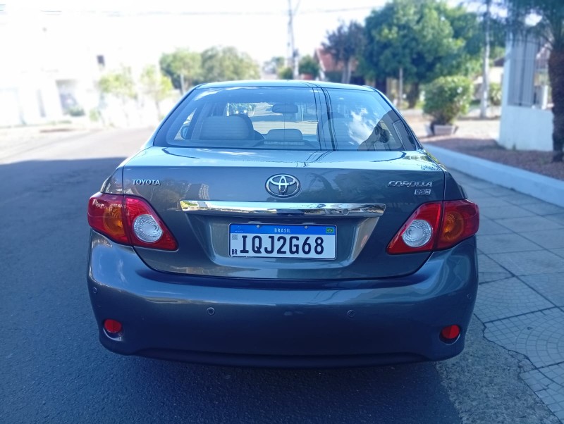 TOYOTA COROLLA SEG 1.8 2009/2010 ALTERNATIVA VEÍCULOS LAJEADO / Carros no Vale