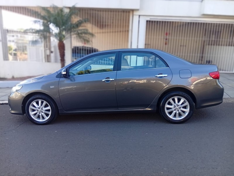 TOYOTA COROLLA SEG 1.8 2009/2010 ALTERNATIVA VEÍCULOS LAJEADO / Carros no Vale