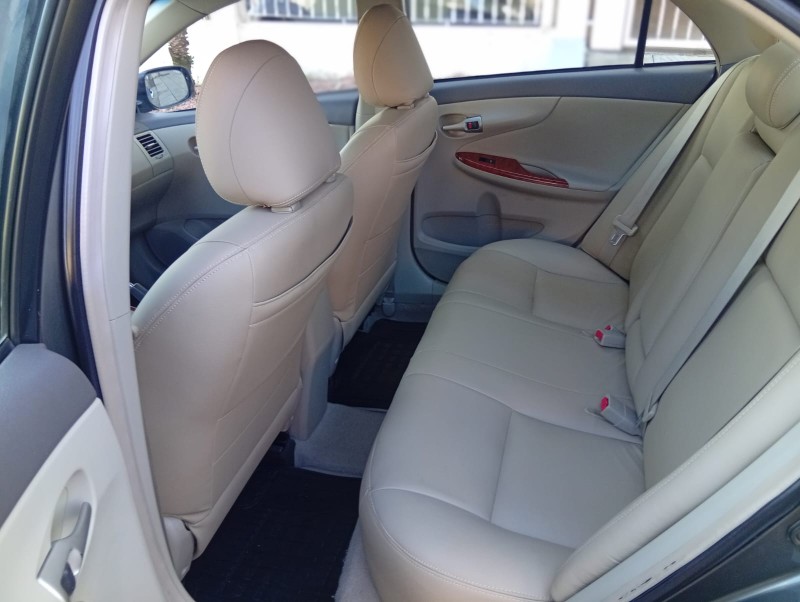 TOYOTA COROLLA SEG 1.8 2009/2010 ALTERNATIVA VEÍCULOS LAJEADO / Carros no Vale