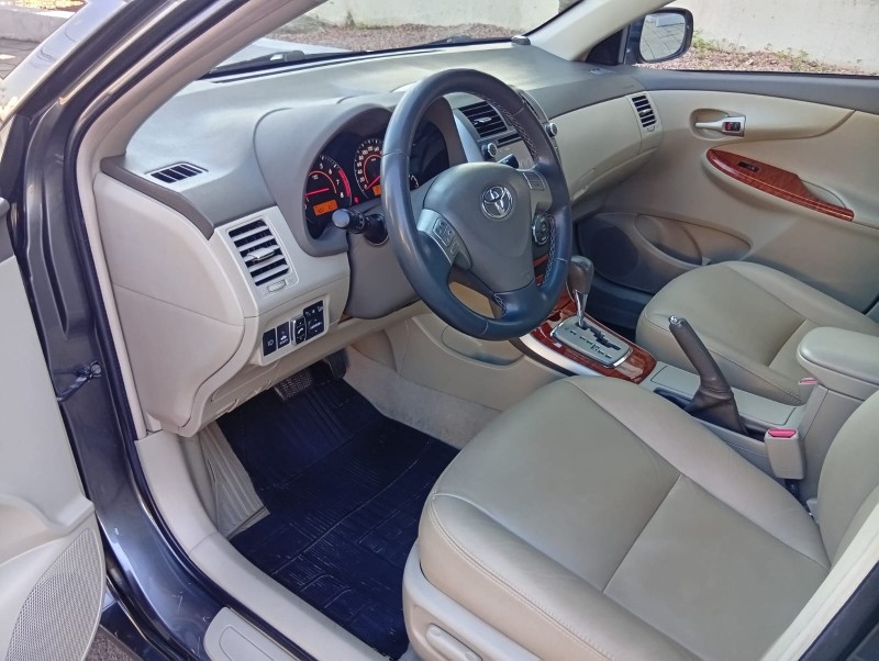 TOYOTA COROLLA SEG 1.8 2009/2010 ALTERNATIVA VEÍCULOS LAJEADO / Carros no Vale