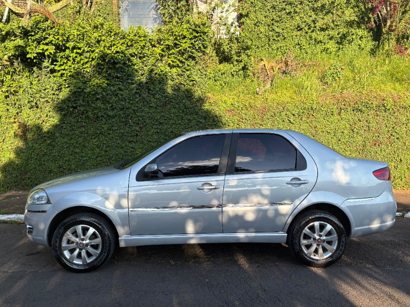 FIAT SIENA ATTRACTIV 1.4 2010/2011 ESTAÇÃO DO CARRO ESTRELA / Carros no Vale