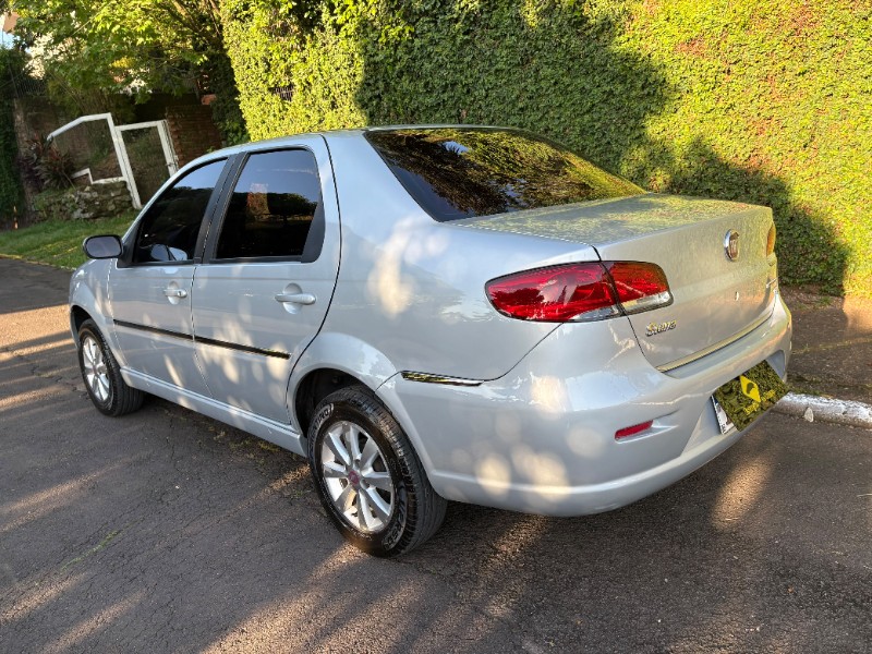 FIAT SIENA ATTRACTIV 1.4 2010/2011 ESTAÇÃO DO CARRO ESTRELA / Carros no Vale