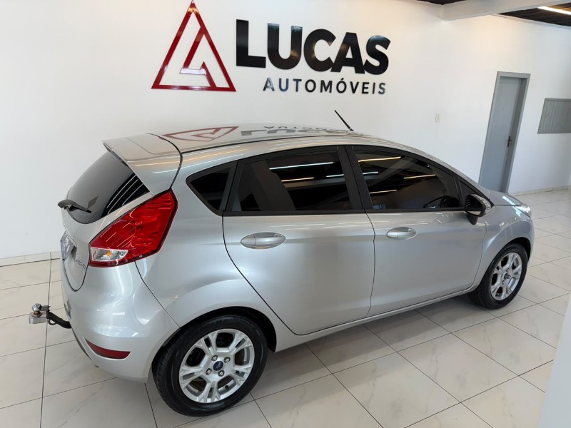 FORD FIESTA HB SE 1.6 2014/2014 LUCAS AUTOMÓVEIS BOM RETIRO DO SUL / Carros no Vale