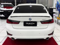 BMW 320i 2.0 16V TURBO GASOLINA SPORT AUTOMÁTICO 2019/2020 DUARTE VEÍCULOS PORTO ALEGRE / Carros no Vale