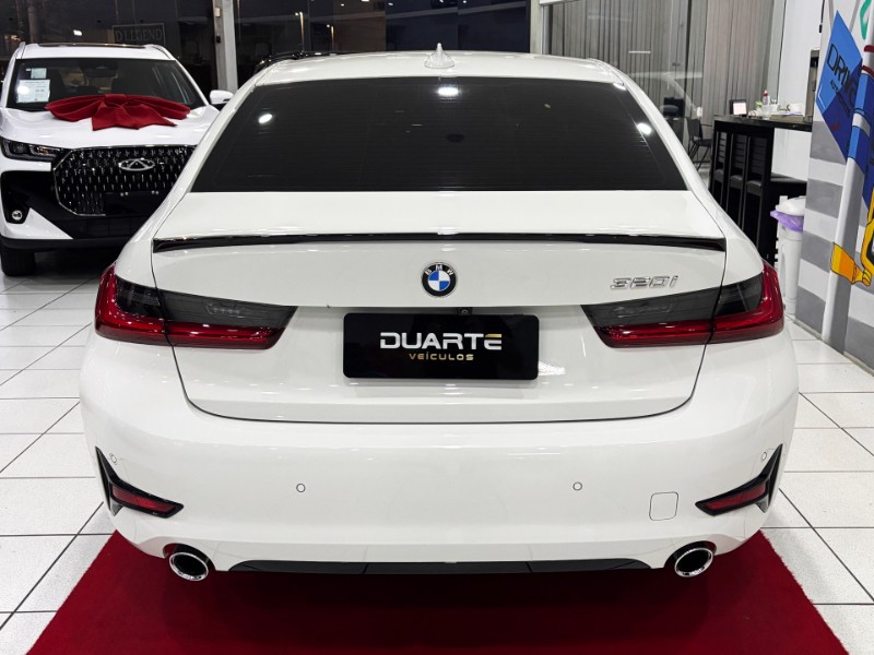 BMW 320i 2.0 16V TURBO GASOLINA SPORT AUTOMÁTICO 2019/2020 DUARTE VEÍCULOS PORTO ALEGRE / Carros no Vale