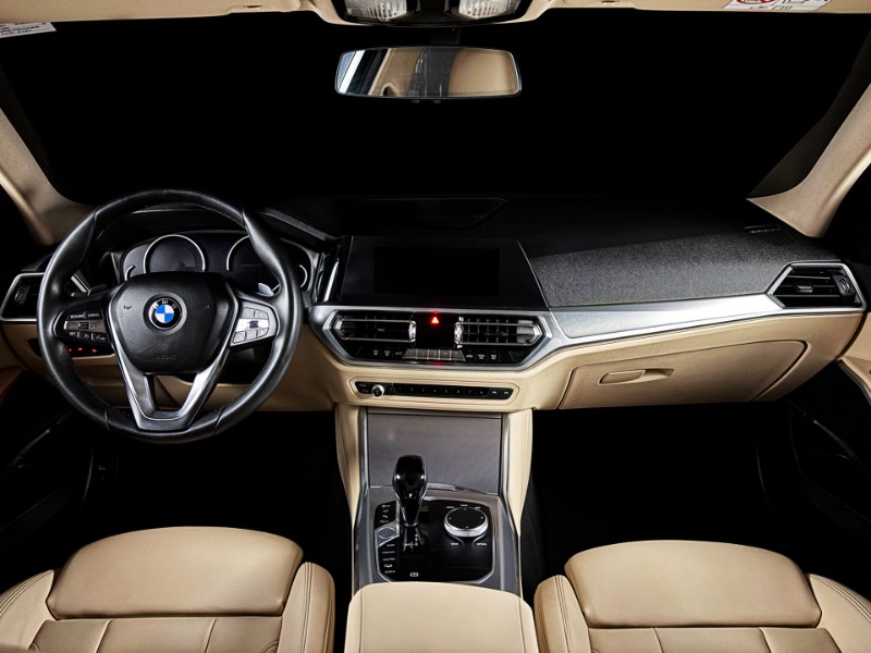 BMW 320i 2.0 16V TURBO GASOLINA SPORT AUTOMÁTICO 2019/2020 DUARTE VEÍCULOS PORTO ALEGRE / Carros no Vale