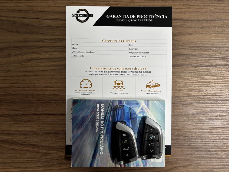BMW 320i 2.0 16V TURBO GASOLINA SPORT AUTOMÁTICO 2019/2020 DUARTE VEÍCULOS PORTO ALEGRE / Carros no Vale